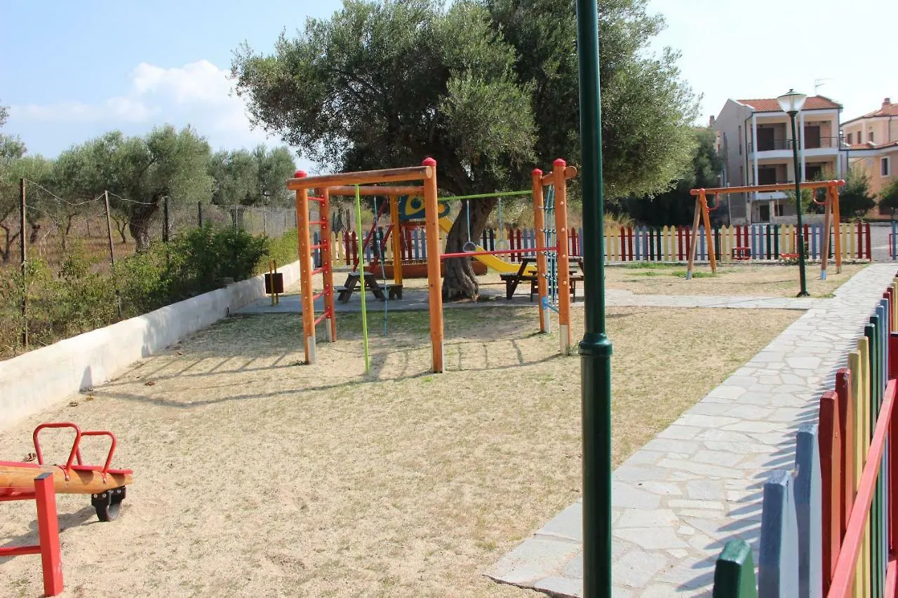 Family Apartment With Pool Nikiti  Nikiti (Sithonia)