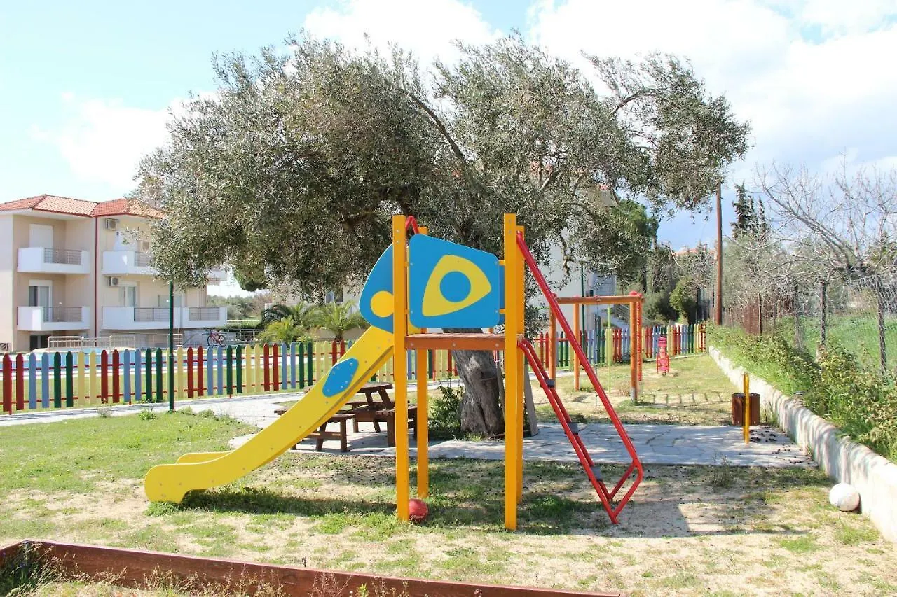 Family Apartment With Pool Nikiti