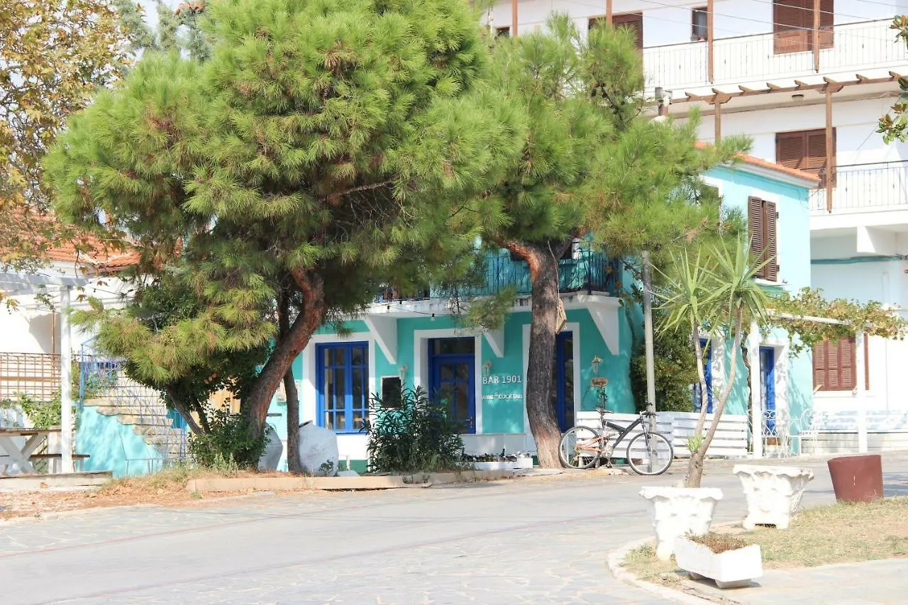 Family Apartment With Pool Nikiti